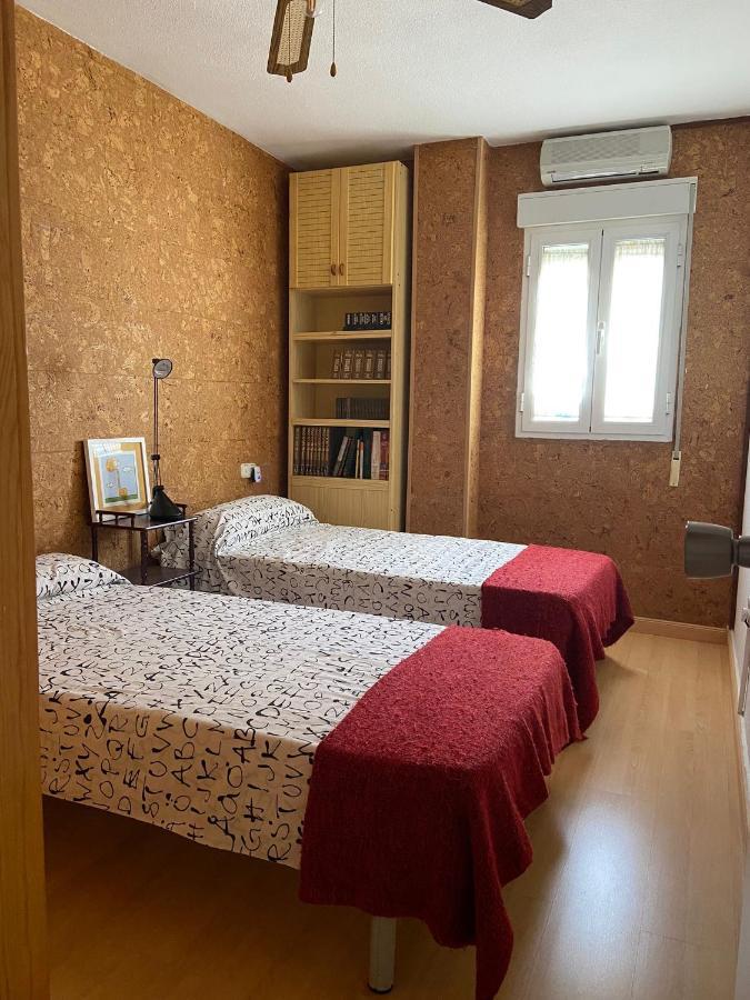 Piso Turistico Huetor Vega Apartment Ngoại thất bức ảnh